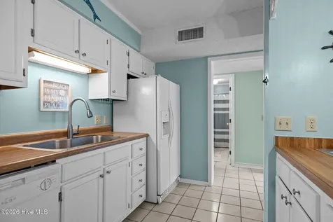 650 Salter Path Road Pine Knoll Shores NC 28512