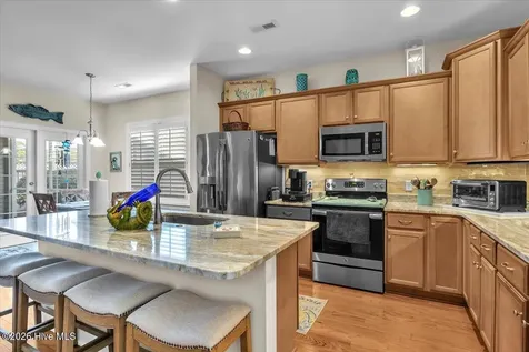 4171 Cambridge Cove Circle SE Southport NC 28461