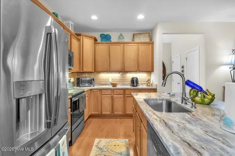 4171 Cambridge Cove Circle SE Southport NC 28461