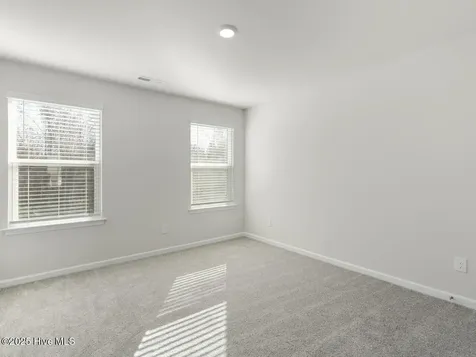 522 Sanderling Court Sneads Ferry NC 28460