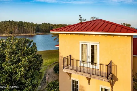 6054 Dolphin Road Oriental NC 28571