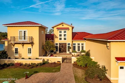 6054 Dolphin Road Oriental NC 28571