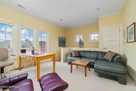 6054 Dolphin Road Oriental NC 28571