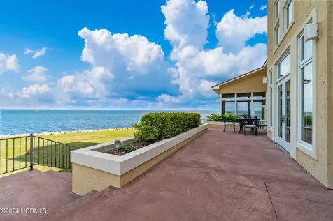 6054 Dolphin Road Oriental NC 28571