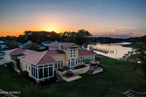6054 Dolphin Road Oriental NC 28571