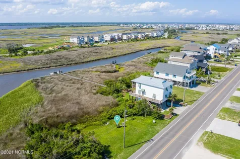 1211 N New River Drive Surf City NC 28445