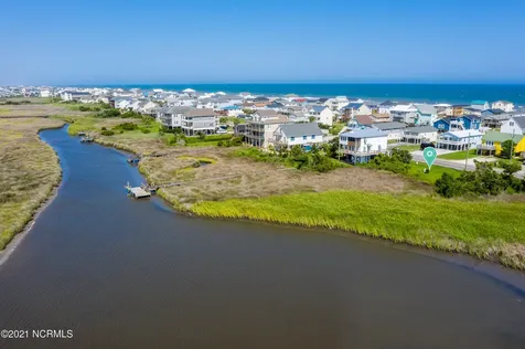 1211 N New River Drive Surf City NC 28445
