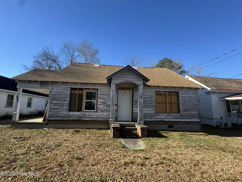 105 N Pearl Street Williamston NC 27892