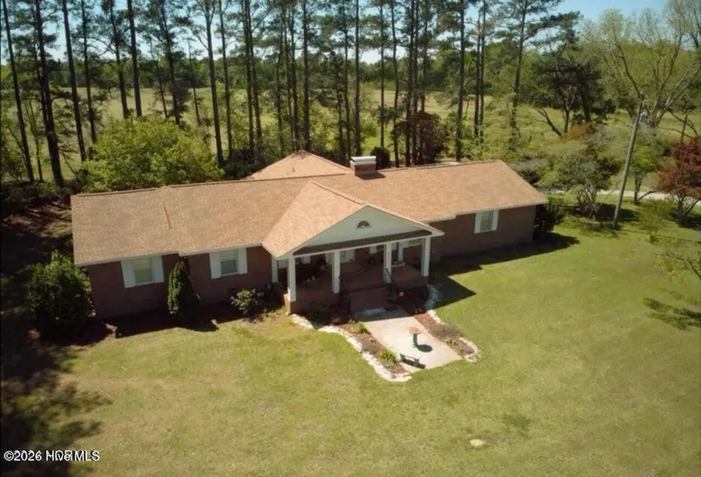 4803 Andrew Jackson Highway SW Chadbourn NC 28431