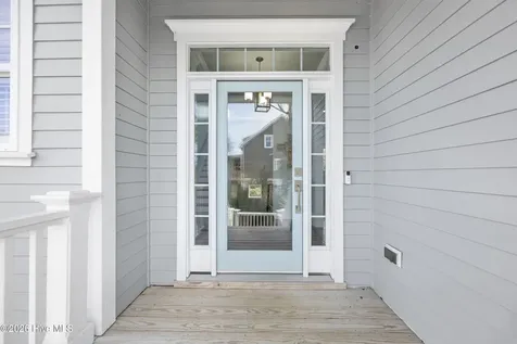 2525 Royal Palm Lane Wilmington NC 28409