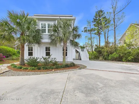 2525 Royal Palm Lane Wilmington NC 28409
