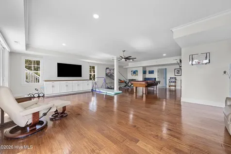2525 Royal Palm Lane Wilmington NC 28409