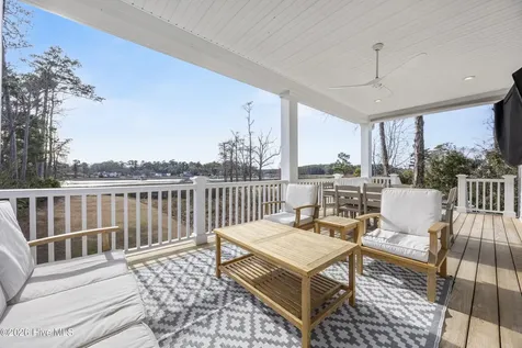 2525 Royal Palm Lane Wilmington NC 28409