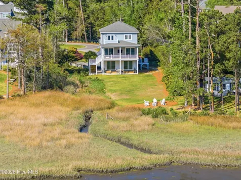 2525 Royal Palm Lane Wilmington NC 28409