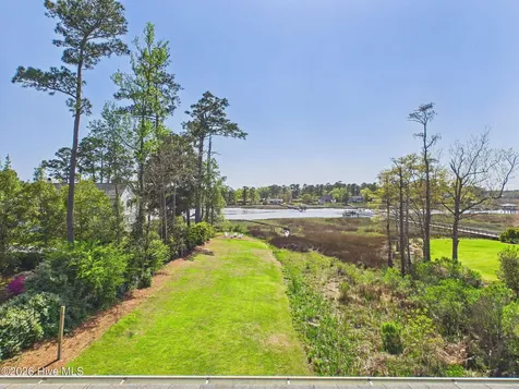 2525 Royal Palm Lane Wilmington NC 28409