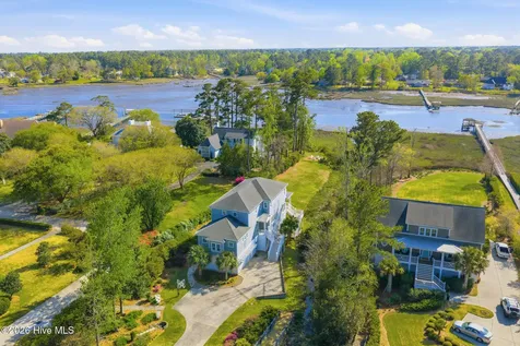 2525 Royal Palm Lane Wilmington NC 28409
