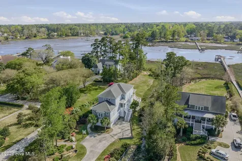 2525 Royal Palm Lane Wilmington NC 28409