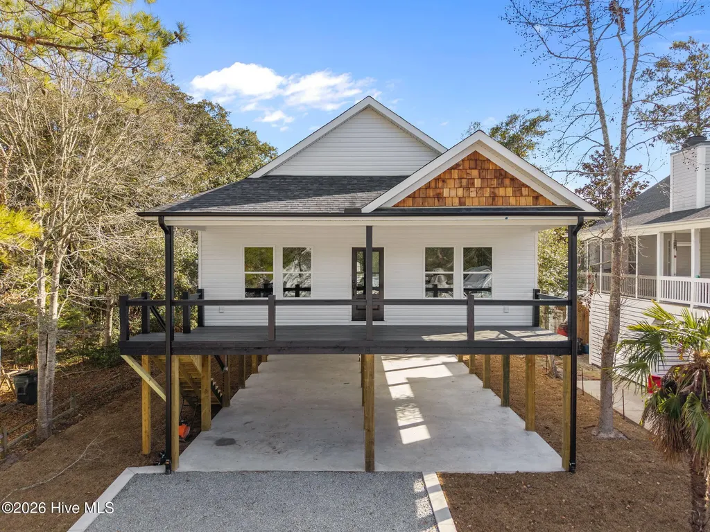 162 NW 13th Street Oak Island NC 28465