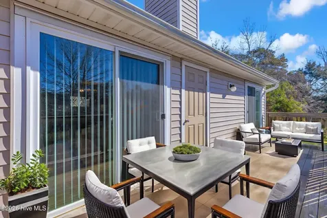 5221 Largo Court Wilmington NC 28409