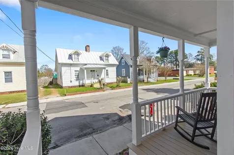 813 N Craven Street New Bern NC 28560