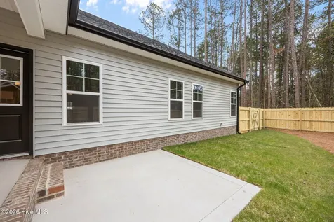 650 Lilac Lane Vass NC 28394