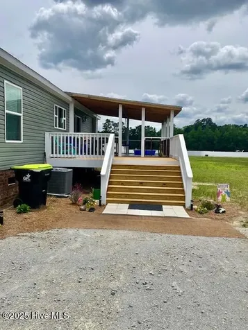 1704 Harrelsonville Road Whiteville NC 28472