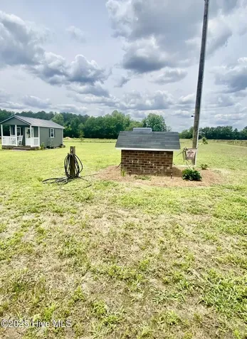 1704 Harrelsonville Road Whiteville NC 28472