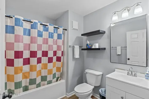5004 Hunters Trail Wilmington NC 28405