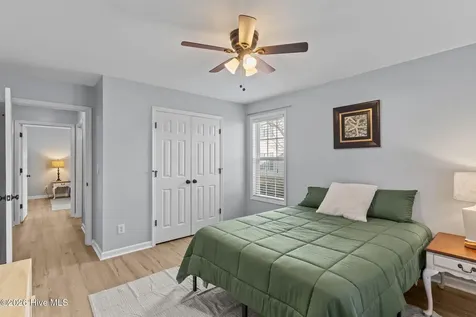 5004 Hunters Trail Wilmington NC 28405