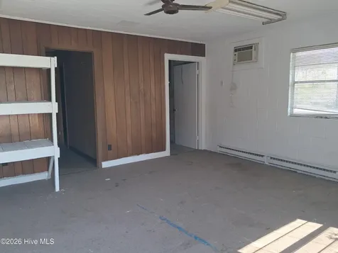 215 E Main Street Hookerton NC 28538