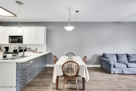 608 W Brown Street Southport NC 28461
