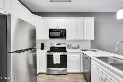 608 W Brown Street Southport NC 28461
