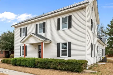 186 Cooper Street Winterville NC 28590