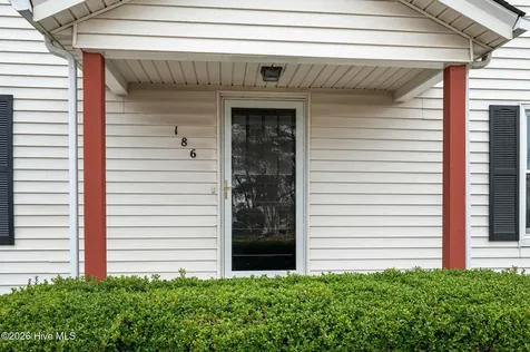 186 Cooper Street Winterville NC 28590
