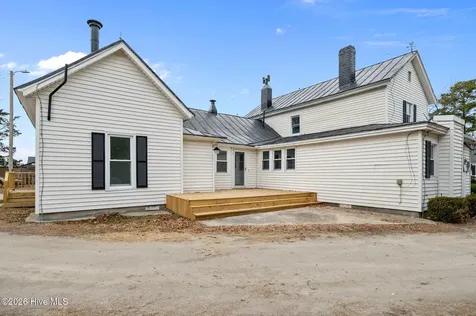 186 Cooper Street Winterville NC 28590