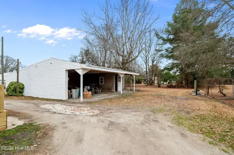 186 Cooper Street Winterville NC 28590