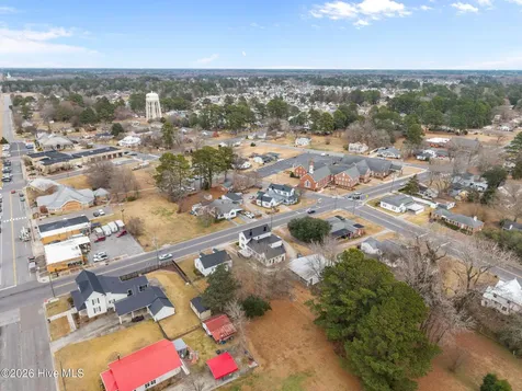 186 Cooper Street Winterville NC 28590