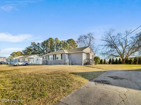304 Starling Street Jacksonville NC 28540