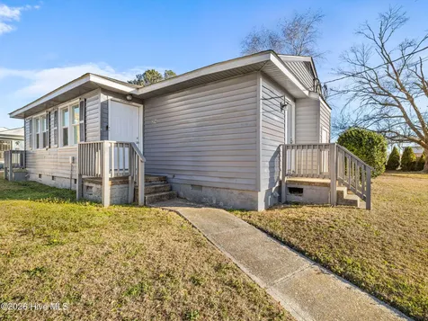 304 Starling Street Jacksonville NC 28540