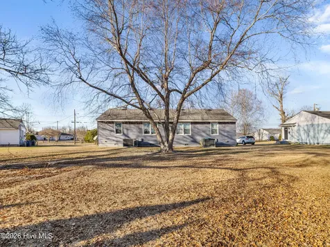 304 Starling Street Jacksonville NC 28540