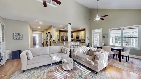 8117 Mason Ridge Lane Wilmington NC 28409