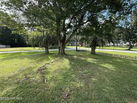 2447 Pinewood Drive SW Supply NC 28462