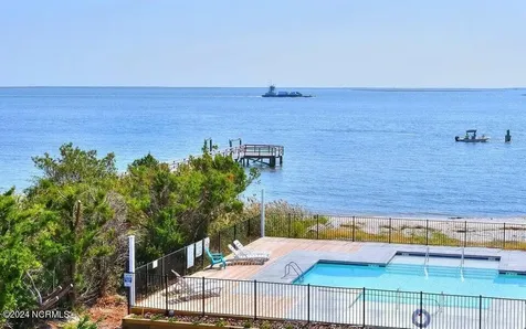 704 E Moore Street Southport NC 28461
