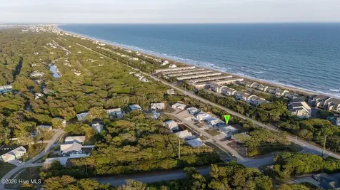102 Evergreen Lane Pine Knoll Shores NC 28512