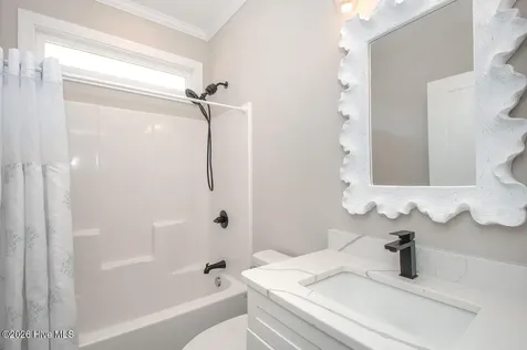 102 Evergreen Lane Pine Knoll Shores NC 28512