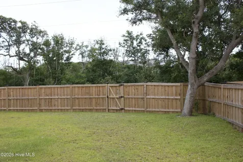 102 Evergreen Lane Pine Knoll Shores NC 28512