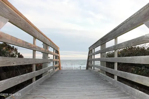 102 Evergreen Lane Pine Knoll Shores NC 28512