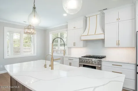 102 Evergreen Lane Pine Knoll Shores NC 28512