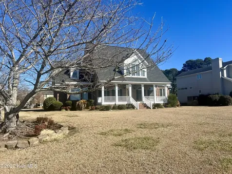 206 Austin Point Drive Washington NC 27889