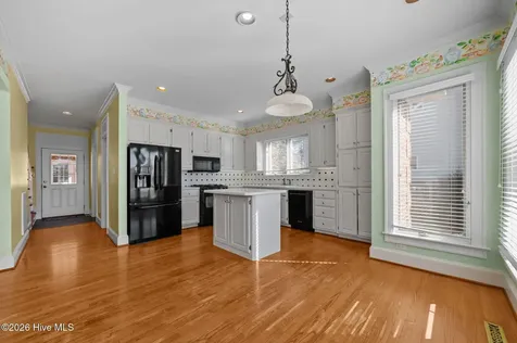 206 Austin Point Drive Washington NC 27889